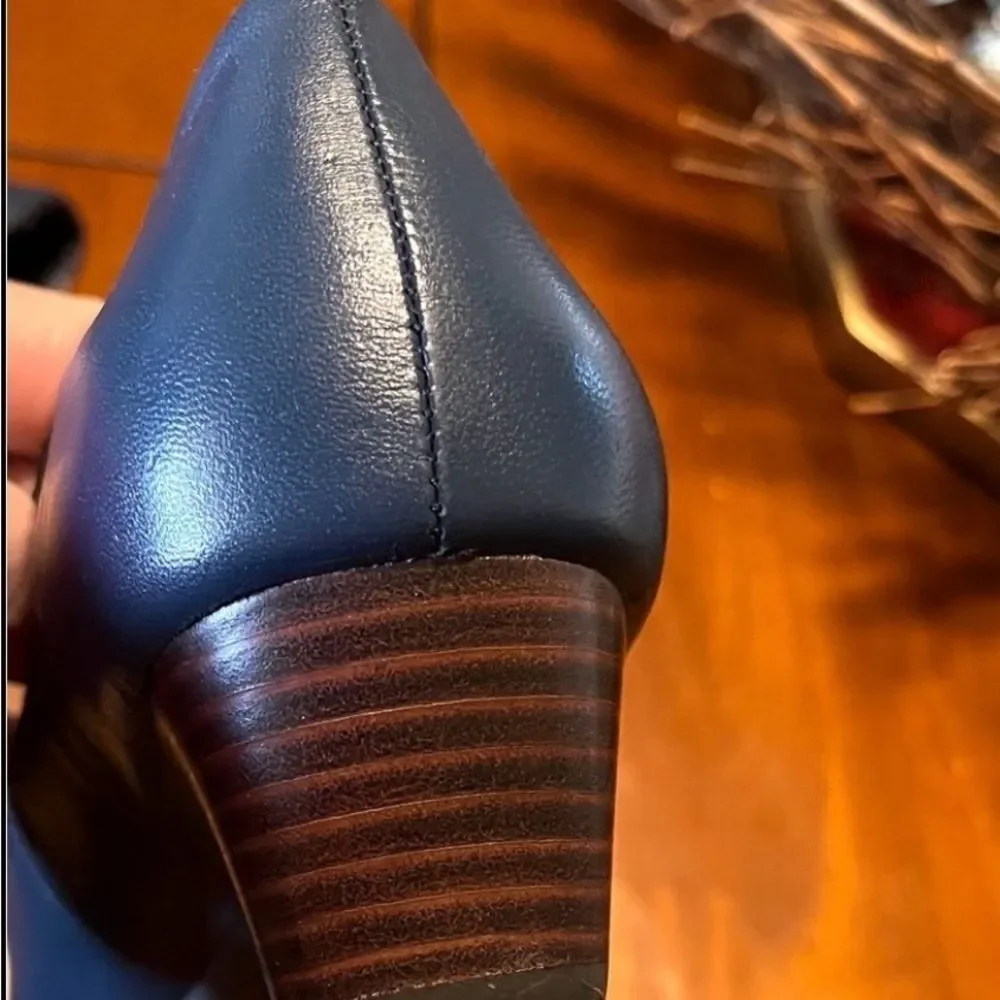 Bella Vita never worn